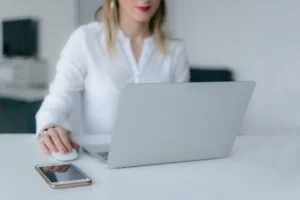 MySQL MariaDB 資料庫比較? 如何安裝 MySQL MariaDB 資料庫在Linux?